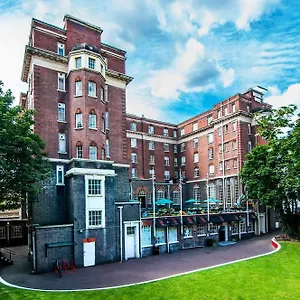https://restup-london.cambridgehotelsuk.com