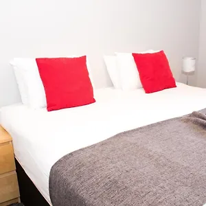 https://royal-mile-accommodation.edinburghhotelsuk.org